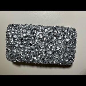 Bling wallet with stone and colorful center piece